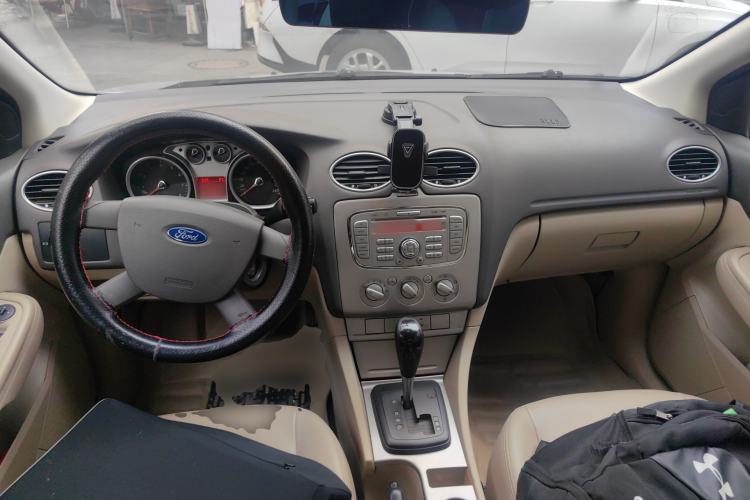 Used Ford Focus 2011 Hatchback 1.8L Automatic Fashion Edition
