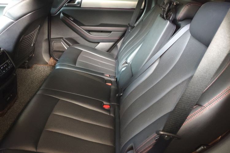 Used BYD Tang New Energy 2018 DM 2.0T All-Wheel Drive Smart Connectivity Luxury Model 7 Seats China V Emission Standard