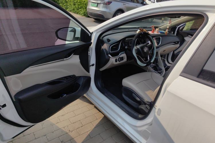 Used Buick GT 2018 15T Dual-Clutch Elite Model China V Standard Driver Seat