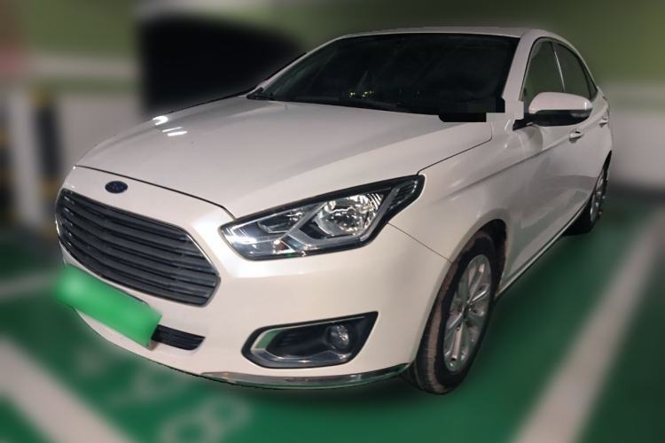 Used Ford Escort 2015 1.5L Manual Fashion Edition