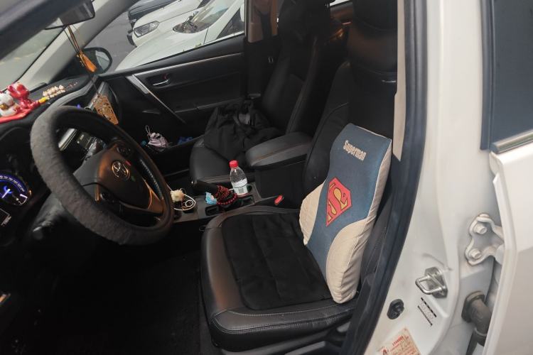 Used Toyota Corolla 2016 Dual-Engine 1.8L E-CVT Elite Edition Left Front Seat