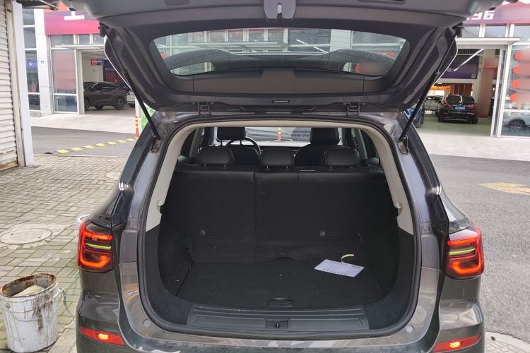 Used Roewe RX5 2023 PLUS 330TGI Automatic Trendsetting Smart Edition