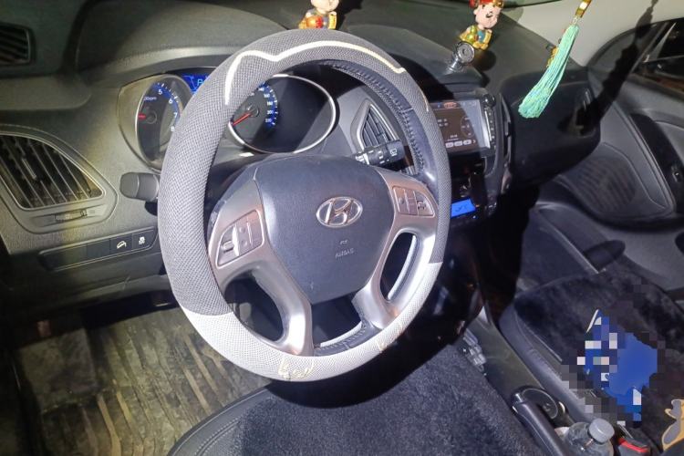 Used Hyundai ix35 2010 2.0L Automatic Two-Wheel Drive Elite Edition GLS
