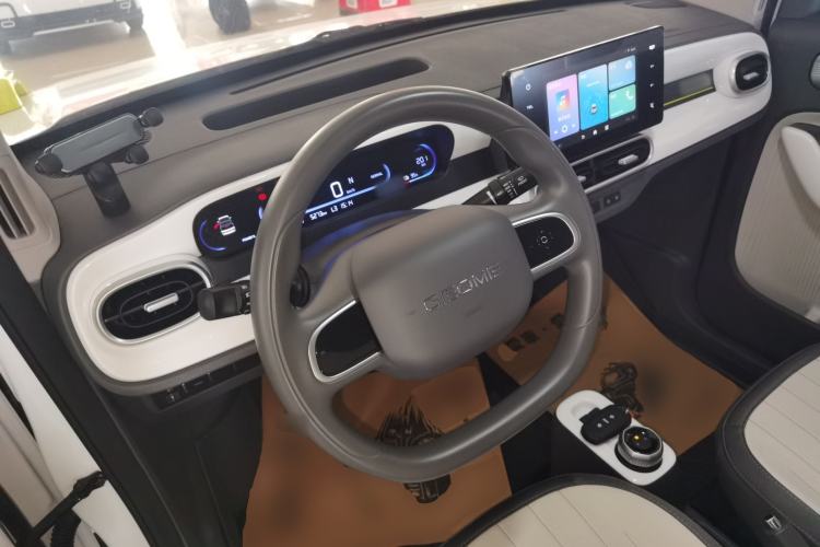 Used Geely Galaxy Panda 2025 210km Panda Rider Steering Wheel