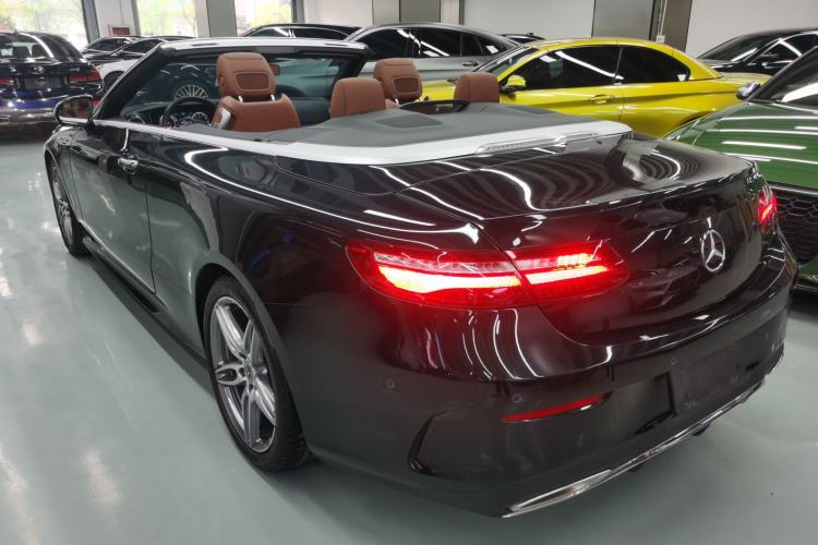 Used Mercedes-Benz E-Class 2020 E 260 Convertible Coupe Rear Left 45 Deg
