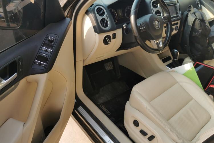 Used Volkswagen Tiguan L 2013 1.8TSI Automatic Two-Wheel Drive Luxury Model
