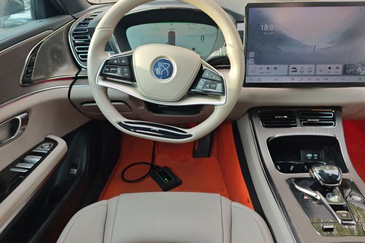 Used BYD Han 2024 EV Glory Edition 715KM Front-Wheel-Drive Flagship Model Steering Wheel