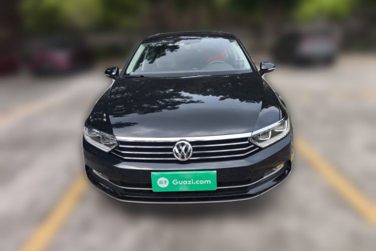 Used Volkswagen Magotan 2018 Facelift 330TSI DSG Luxury Model
