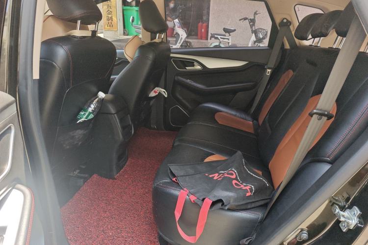 Used Baojun 560 2015 1.8L manual Comfort trim level
