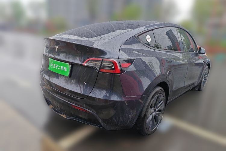 Used Tesla Model Y 2024 Long-Range All-Wheel-Drive Version
