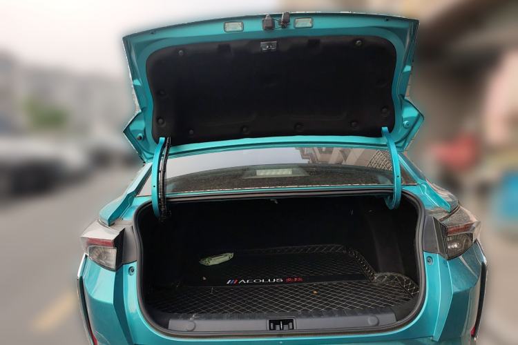 Used Dongfeng Aeolus Yixuan 2020 230T Automatic Cool Edition Trunk