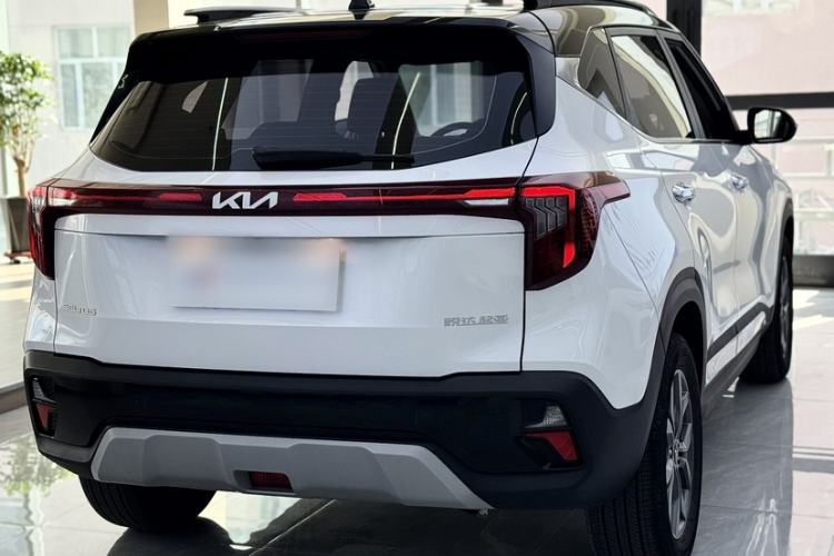 Used Kia Seltos 2023 1.5L CVT Luxury Edition Exterior 4