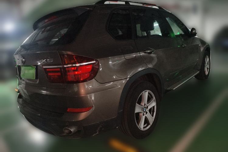Used BMW X5 2013 xDrive35i Leading Model Rear Right 45 Deg