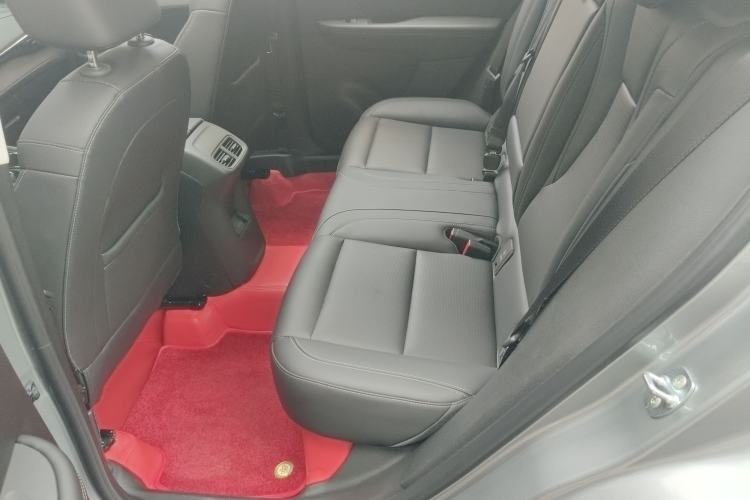 Used Buick Envision 2025 25T Entry-Grade Platinum Edition Left Rear Seat