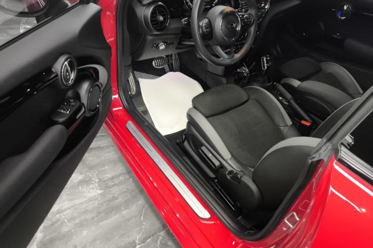 Used MINI 2021 2.0T COOPER S Racing Driver Driver Seat