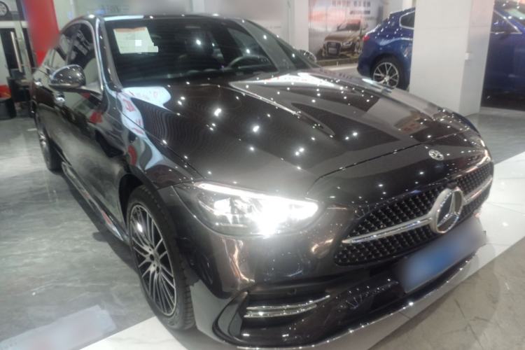 Used Mercedes-Benz C-Class 2022 Restyled C 260 L Sport Edition Front Right 45 Deg