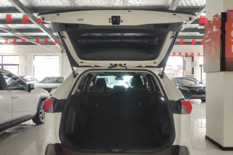 Used Toyota RAV4 2023 2.0L CVT Two-Wheel Drive Fashion Plus Edition