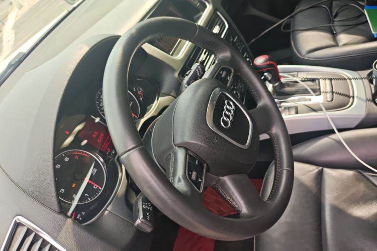 Used Audi Q5 2012 2.0TFSI Technology Model Steering Wheel