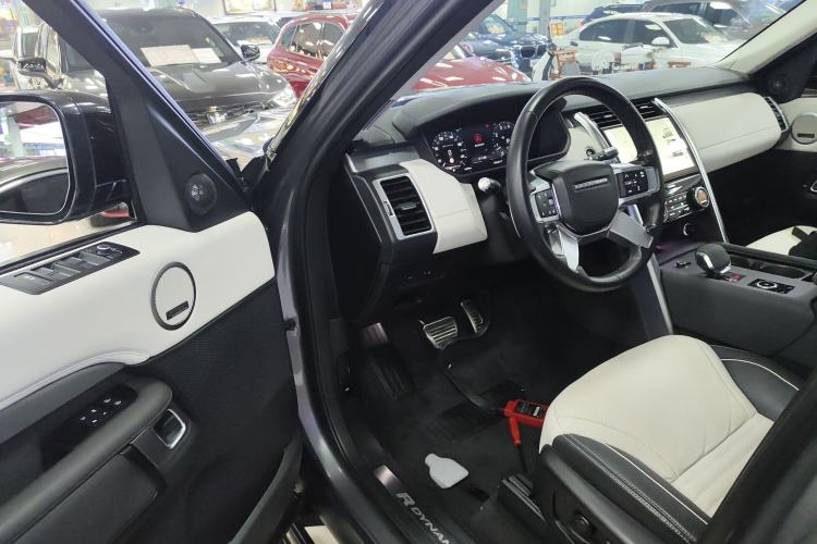 Used Land Rover Discovery 2021 360 PS R-Dynamic HSE Driver Seat