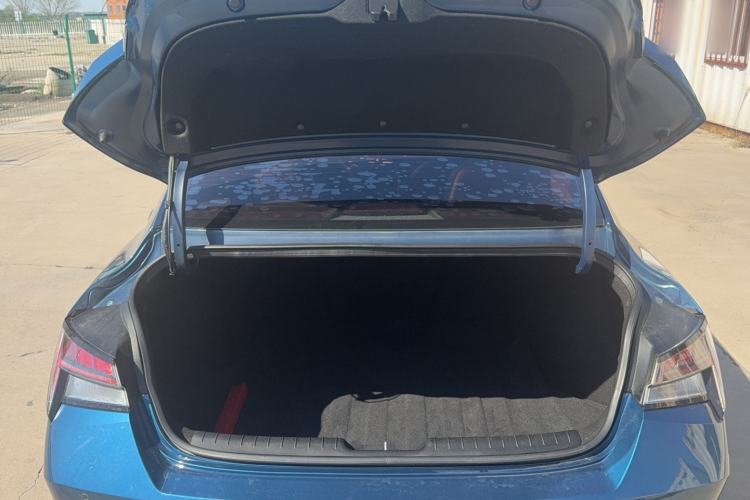 Used Hyundai Elantra 2021 1.5L CVT LUX Prestige Edition
