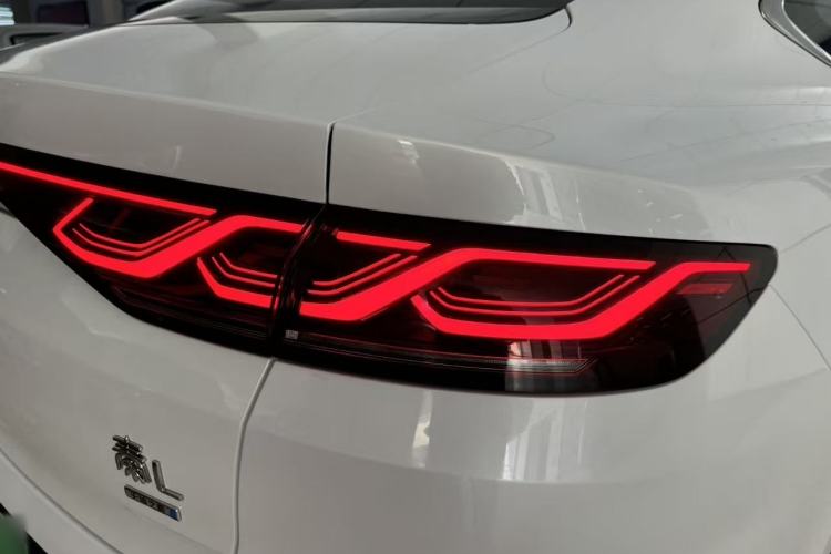 Used BYD Qin L 2025 DM-i Smart Drive 120KM Superior Model