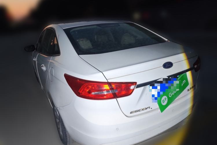 Used Ford Escort 2015 1.5L Manual Fashion Edition