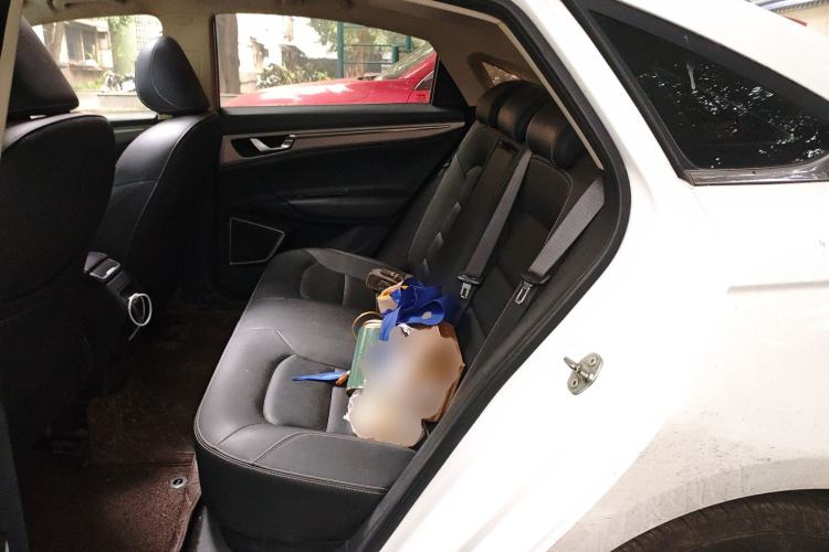 Used Geely Auto Emgrand GL 2018 1.8L Manual Elite Smart Connectivity Version
