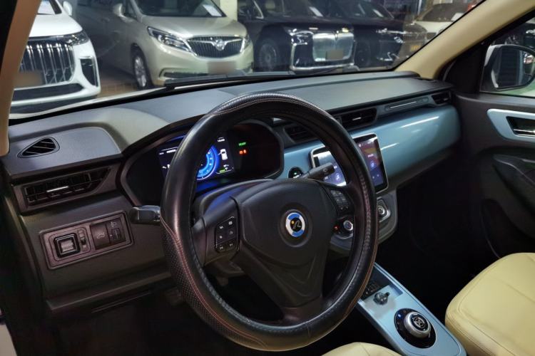 Used Brilliance Xinri i03 2021 318 km 31.45 kWh