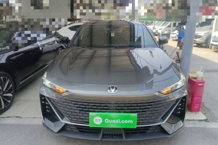 Used CHANGAN UNI-V 2023 1.5T Premium Model
