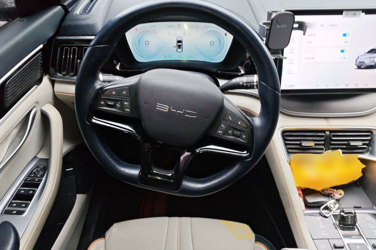 Used BYD Song PLUS New Energy 2023 Champion Edition EV 520KM Prestige Model
