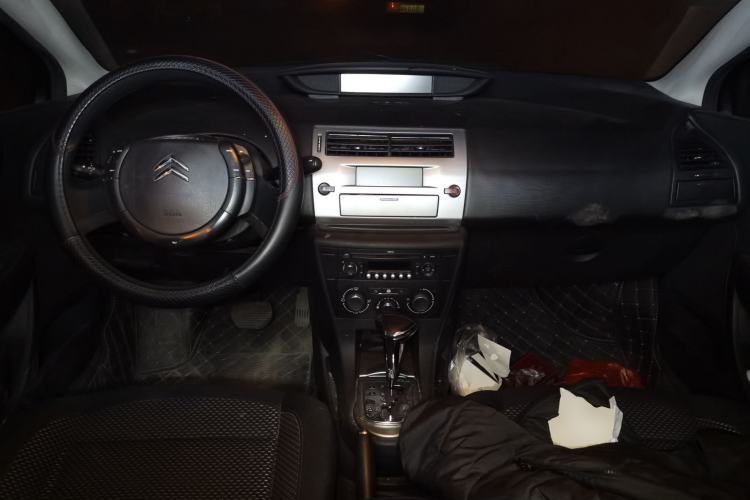 Used Citroen C-Quatre 2011 Sedan 2.0L Automatic RuiShang Model Center Console