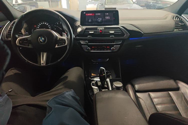 Used BMW X4 2019 xDrive25i M Sport Package Interior 2