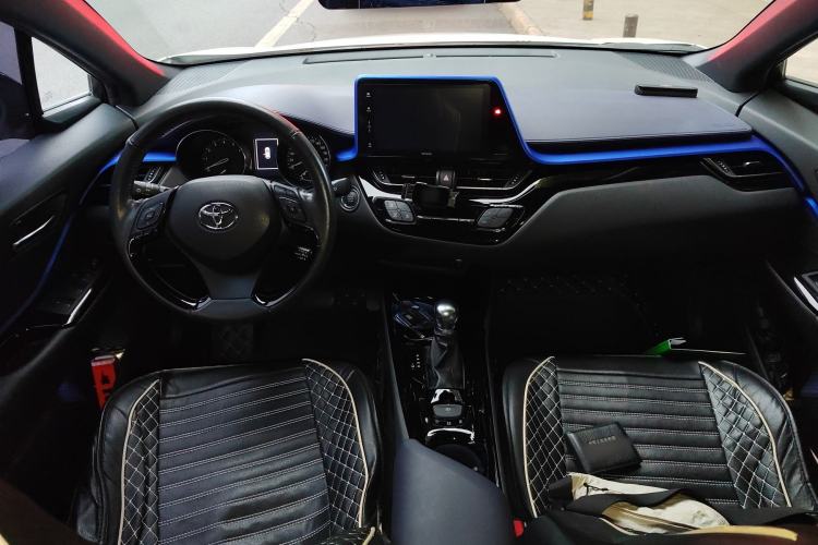 Used Toyota IZOA 2018 2.0L Yichi Edition China V Standard