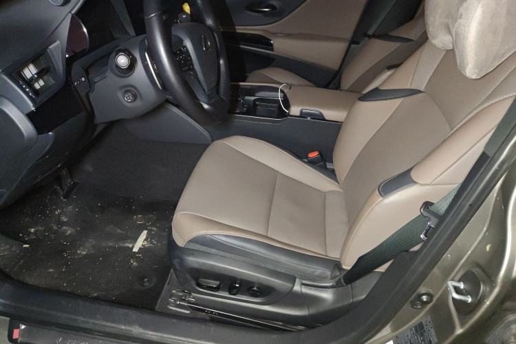 Used Lexus ES 2021 200 Excellence Edition
