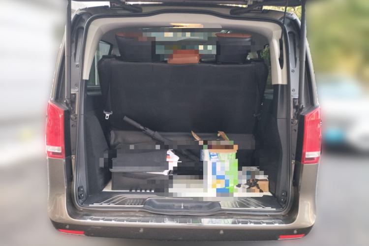 Used Mercedes-Benz V-Class 2017 V 260 Avantgarde Edition Trunk