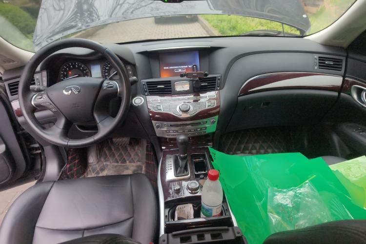 Used Infiniti Q70 2017 Q70L 2.5L Enjoyment Edition
