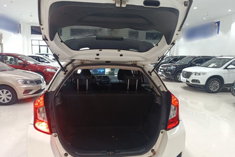 Used Honda Fit 2016 1.5L LX CVT Comfort Model Trunk