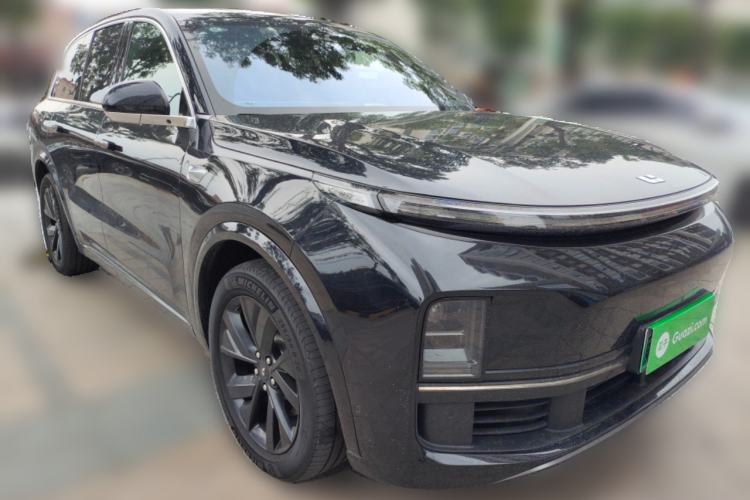 Used Li Auto L8 2023 Pro Model Front Right 45 Deg