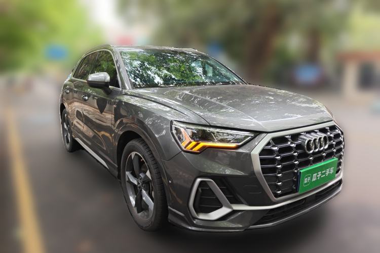 Used Audi Q3 2023 35 TFSI Fashion Dynamic Model (1.4T)
