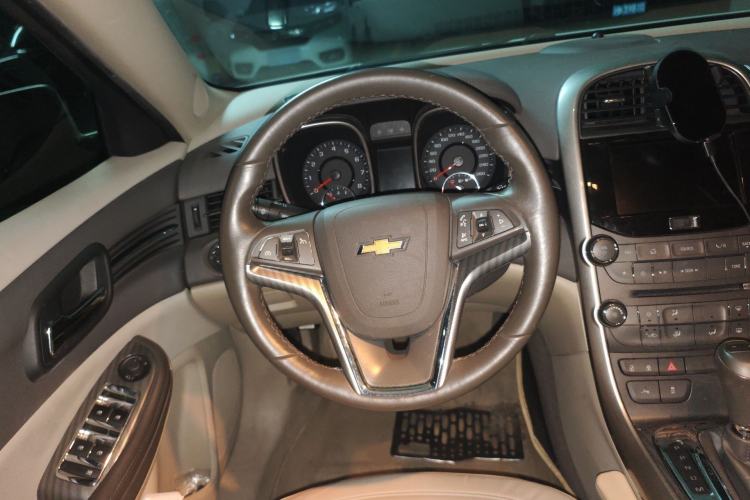 Used Chevrolet Malibu 2014 2.0L Automatic Luxury Edition Steering Wheel