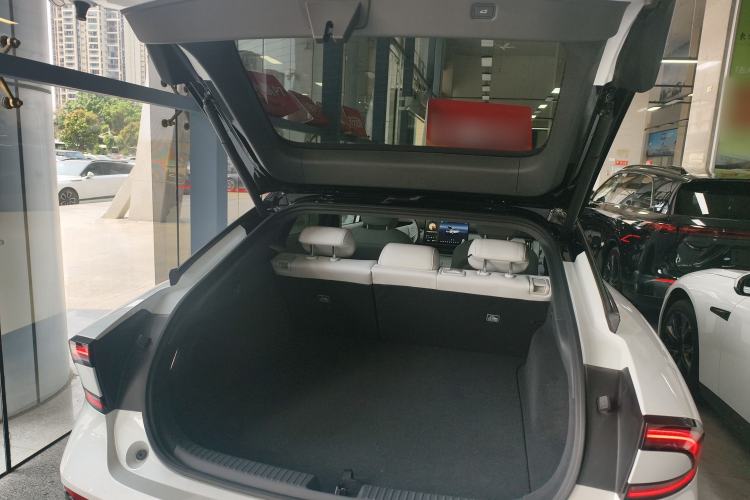 Used XPeng P7+ 2024 Long-Range Max Trunk