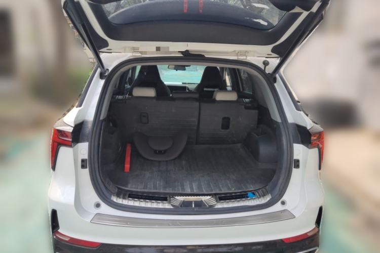 Used CHANGAN CS75 PLUS 2023 3rd Generation 1.5T Automatic Pilot Model Trunk