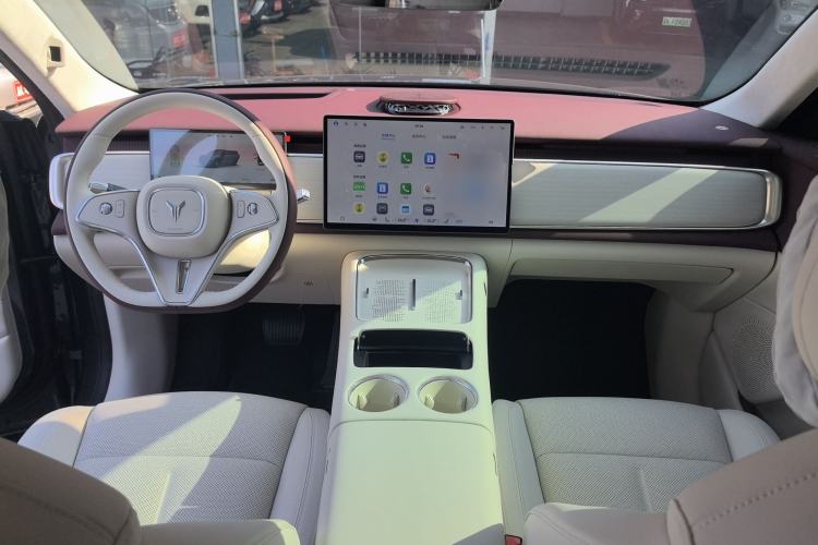 Used VOYAH COURAGE 2025 Model Rear-Drive Qiankun Edition Center Console