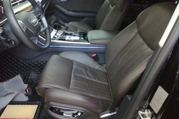 Used Audi A8 2019 Facelifted Plus A8L 50 TFSI quattro Comfort Version Left Front Seat