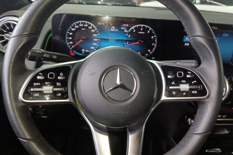 Used Mercedes-Benz GLB 2023 GLB 220 Fashion Model Steering Wheel