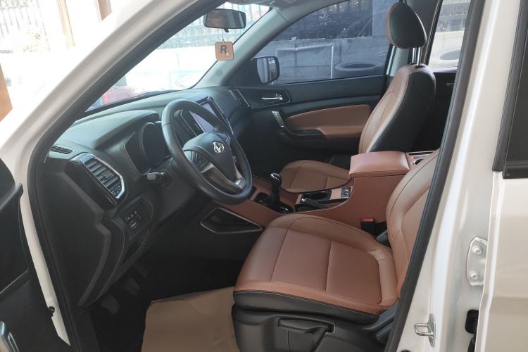 Used CHANGAN OSHAN CX70 2016 1.6L Manual Luxury Model Left Front Seat