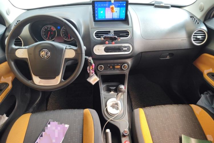 Used MG 3SW 2015 1.5L AMT Elite Model Center Console