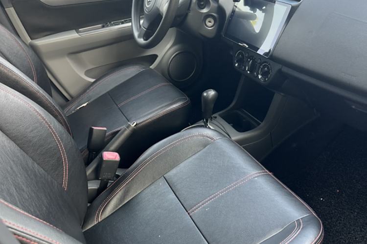 Used Suzuki Swift 2015 1.5L Automatic Limited Edition
