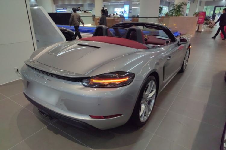 Used Porsche 718 2022 Boxster 2.0T Rear Right 45 Deg