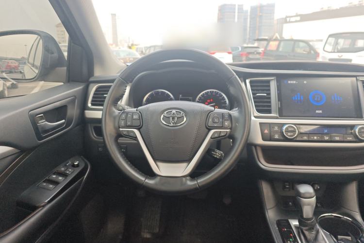 Used Toyota Highlander 2018 2.0T Four-Wheel Drive Prestige Version 7 Seats China V Emission Standard